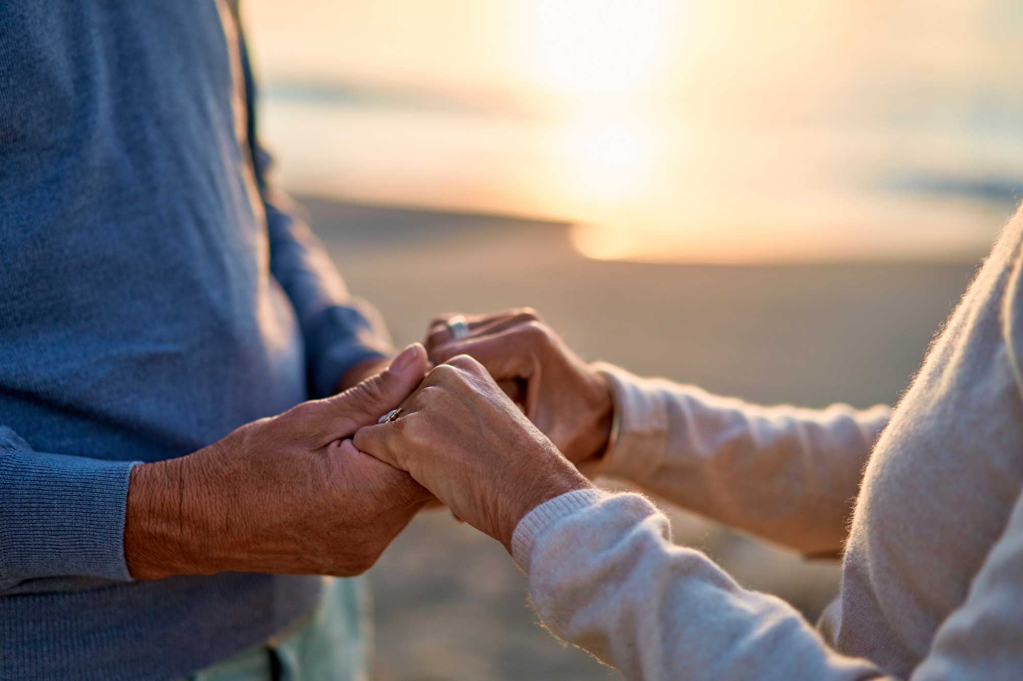 senior-couple-on-the-beach